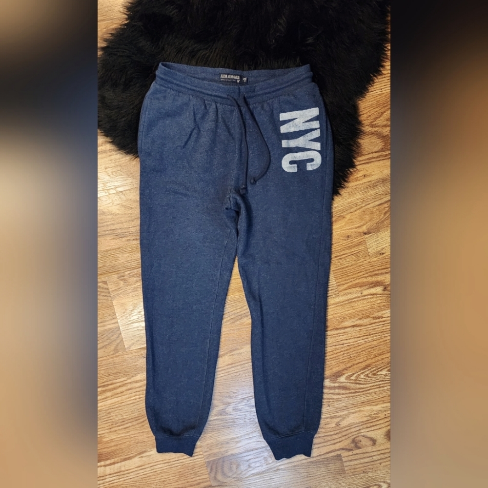 Vintage AEO Jogger Navy Blue NYC Logo Sweatpants Size M